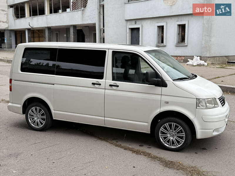 Минивэн Volkswagen Transporter 2008 в Смеле