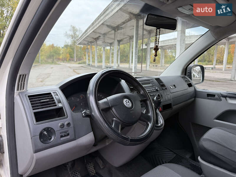 Минивэн Volkswagen Transporter 2008 в Смеле