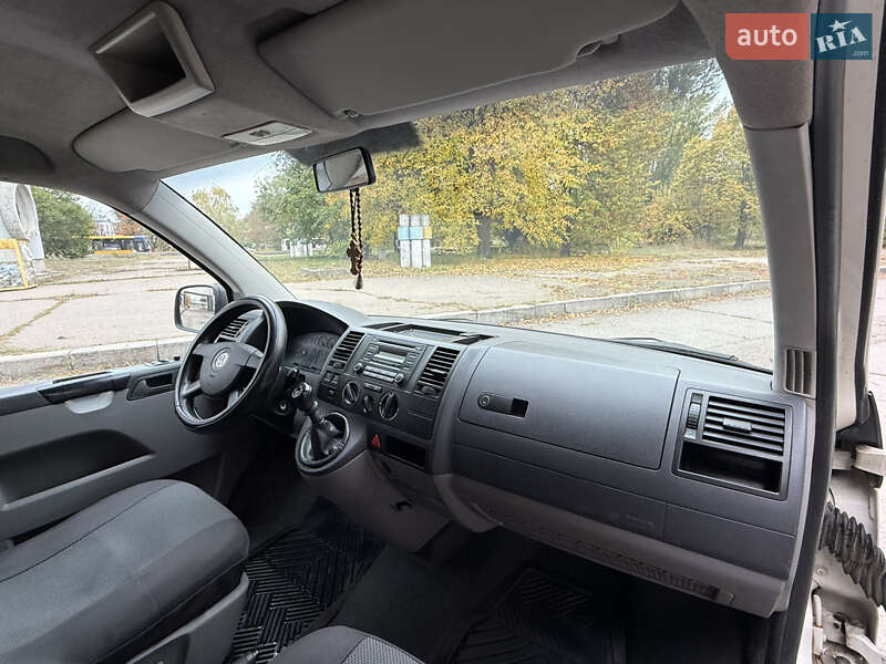 Минивэн Volkswagen Transporter 2008 в Смеле