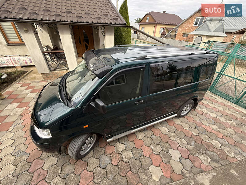 Мінівен Volkswagen Transporter 2005 в Снятині