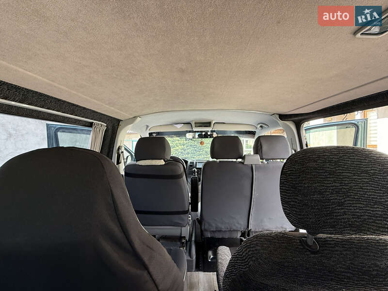 Мінівен Volkswagen Transporter 2005 в Снятині