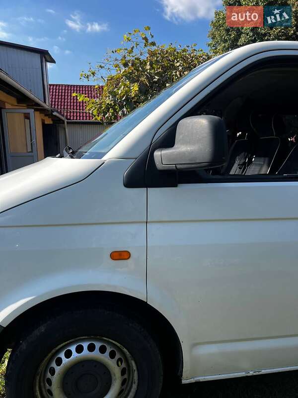 Минивэн Volkswagen Transporter 2006 в Луцке