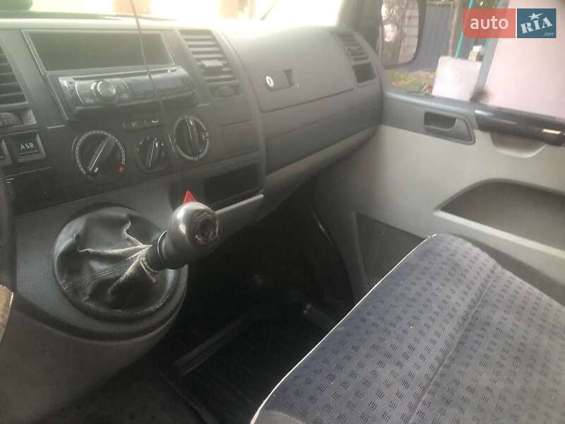 Минивэн Volkswagen Transporter 2006 в Луцке