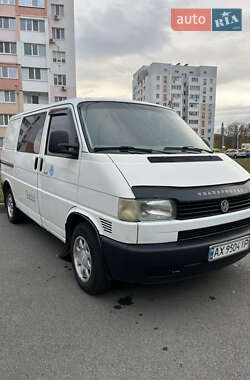 Вантажний фургон Volkswagen Transporter 2001 в Харкові