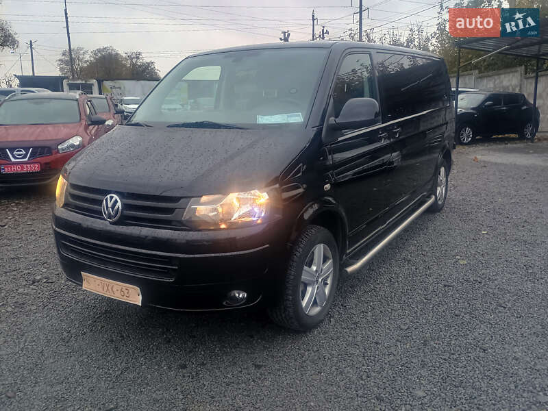 Минивэн Volkswagen Transporter 2012 в Ровно