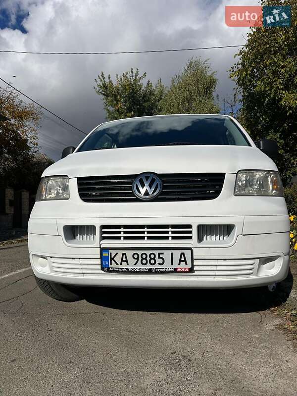 Грузовой фургон Volkswagen Transporter 2007 в Киеве