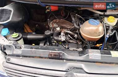 Микроавтобус Volkswagen Transporter 2000 в 