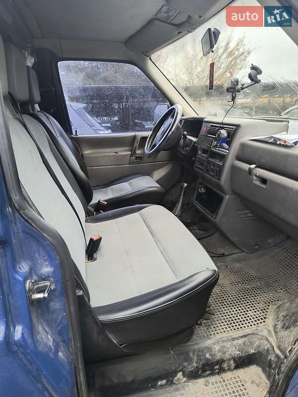 Вантажний фургон Volkswagen Transporter 2001 в Харкові фото 4 Вантажний фургон Volkswagen Transporter 2001 в Харкові