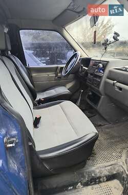 Грузовой фургон Volkswagen Transporter 2001 в 