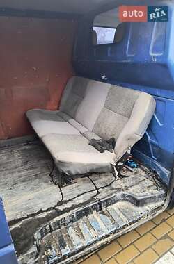Грузовой фургон Volkswagen Transporter 2001 в 