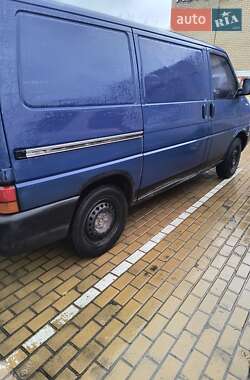 Грузовой фургон Volkswagen Transporter 2001 в 