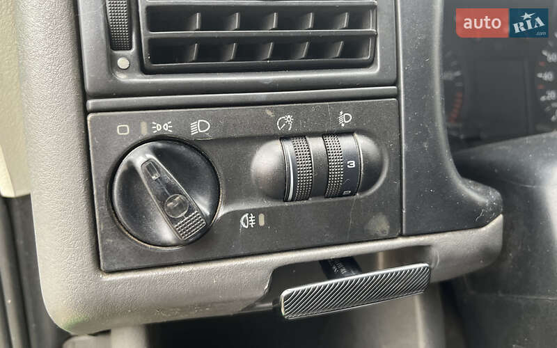 Вантажний фургон Volkswagen Transporter 2001 в Стрию фото 11 Вантажний фургон Volkswagen Transporter 2001 в Стрию