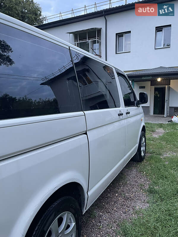 Минивэн Volkswagen Transporter 2007 в Буче