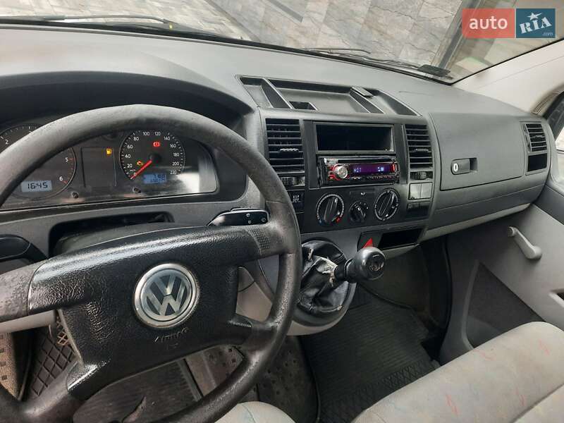 Минивэн Volkswagen Transporter 2007 в Костополе
