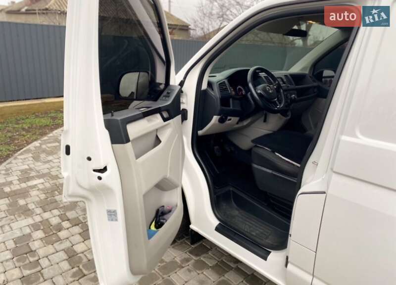 Вантажний фургон Volkswagen Transporter 2015 в Вільшанці фото 4 Вантажний фургон Volkswagen Transporter 2015 в Вільшанці