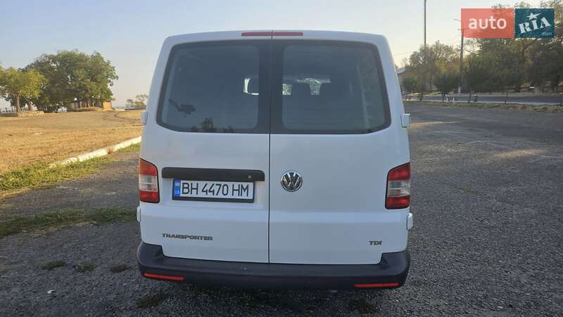 Грузовой фургон Volkswagen Transporter 2013 в Белгороде-Днестровском