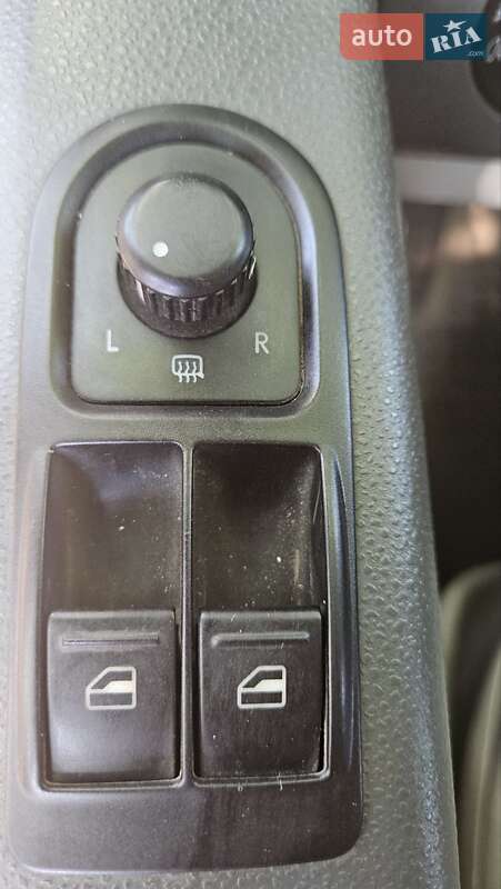 Грузовой фургон Volkswagen Transporter 2013 в Белгороде-Днестровском