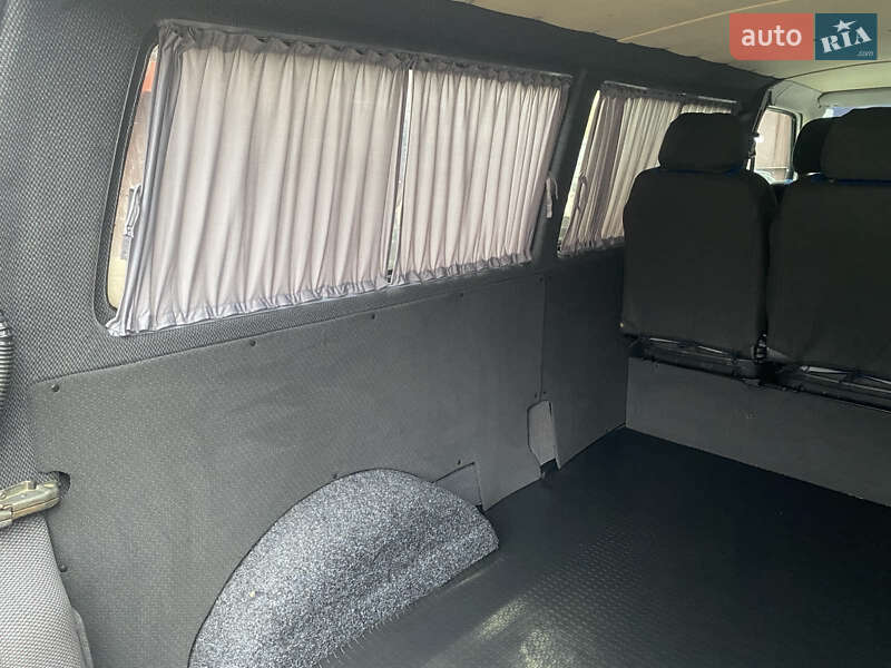 Минивэн Volkswagen Transporter 2002 в Костополе