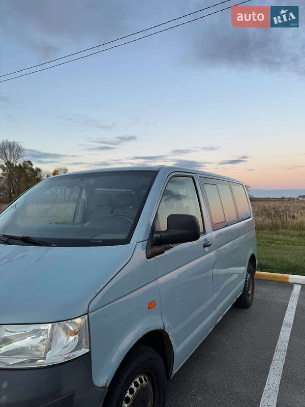 Минивэн Volkswagen Transporter 2006 в Софиевской Борщаговке