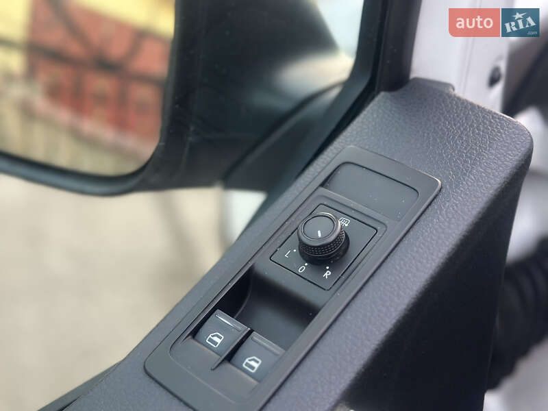 Вантажний фургон Volkswagen Transporter 2016 в Дубні фото 41 Вантажний фургон Volkswagen Transporter 2016 в Дубні