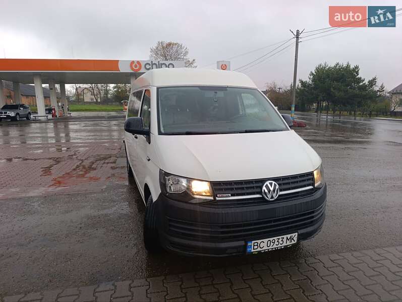 Минивэн Volkswagen Transporter 2016 в Мостиске