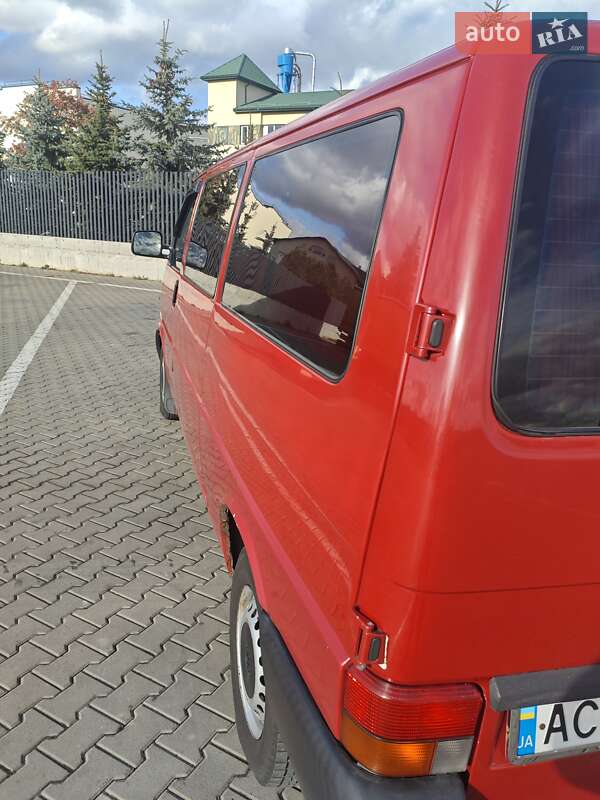 Минивэн Volkswagen Transporter 2003 в Рожище