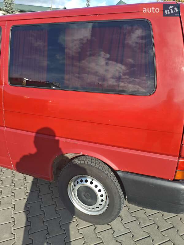 Минивэн Volkswagen Transporter 2003 в Рожище
