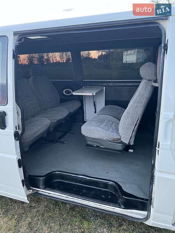 Мінівен Volkswagen Transporter 2001 в Рівному фото 24 Мінівен Volkswagen Transporter 2001 в Рівному