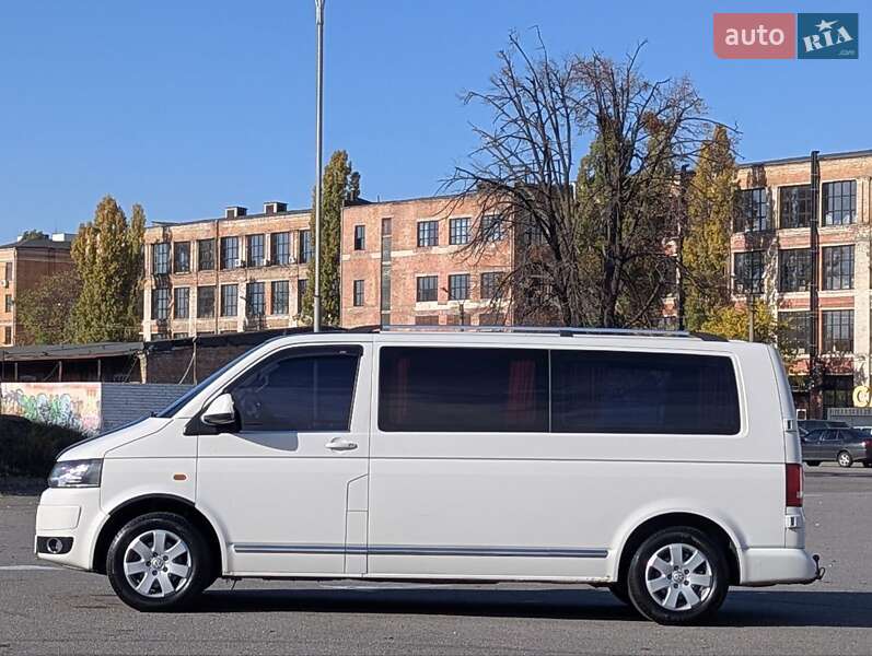 Мінівен Volkswagen Transporter 2004 в Києві