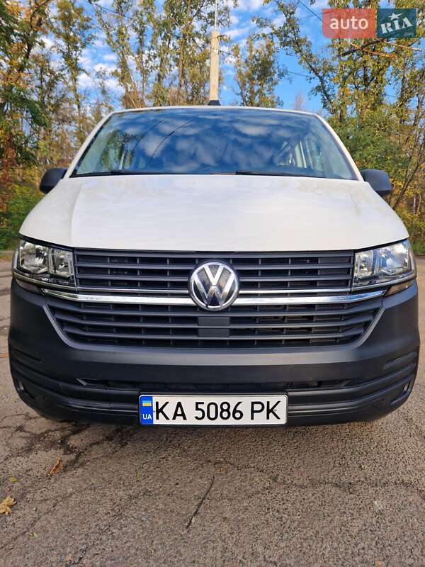 Мінівен Volkswagen Transporter 2021 в Києві