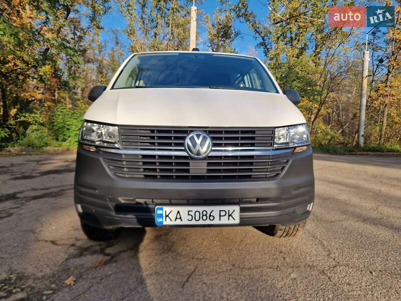 Мінівен Volkswagen Transporter 2021 в Києві