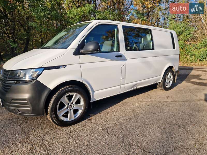 Мінівен Volkswagen Transporter 2021 в Києві