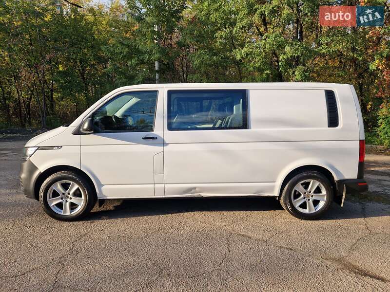 Мінівен Volkswagen Transporter 2021 в Києві