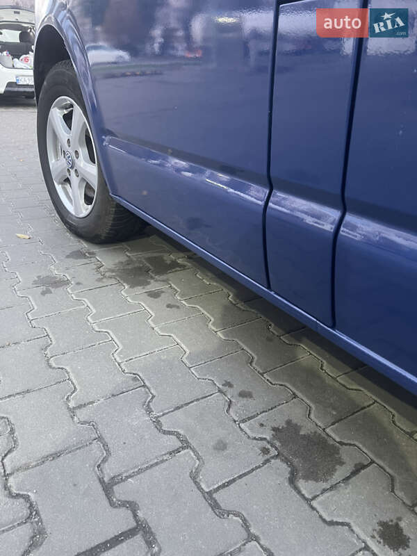 Минивэн Volkswagen Transporter 2006 в Киеве