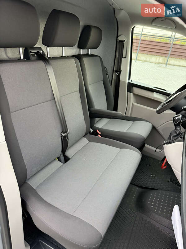 Вантажний фургон Volkswagen Transporter 2018 в Луцьку