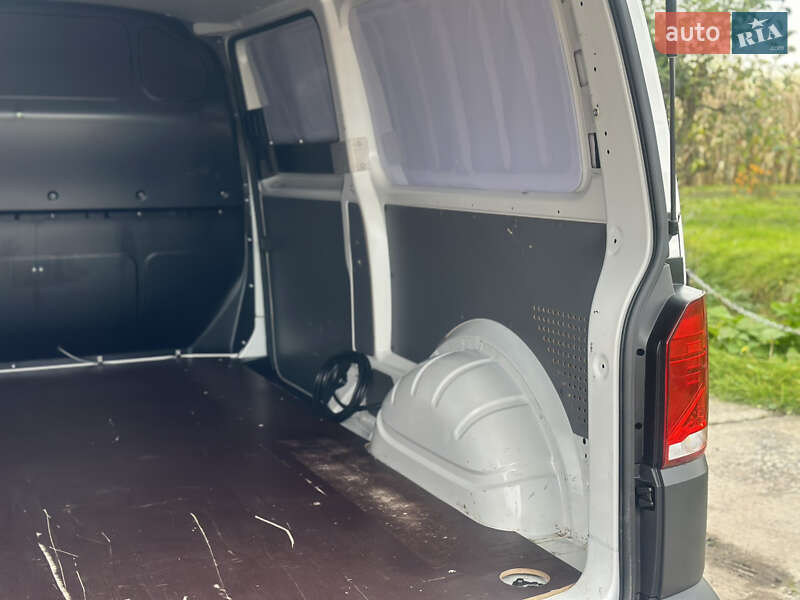 Вантажний фургон Volkswagen Transporter 2020 в Дубні фото 41 Вантажний фургон Volkswagen Transporter 2020 в Дубні