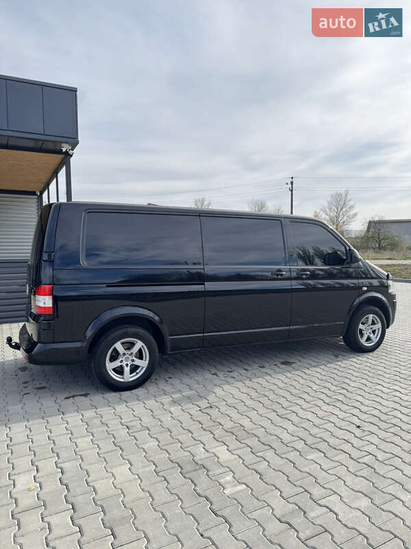 Грузовой фургон Volkswagen Transporter 2013 в Врадиевке