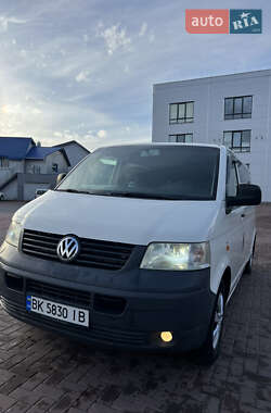 Минивэн Volkswagen Transporter 2005 в Ровно