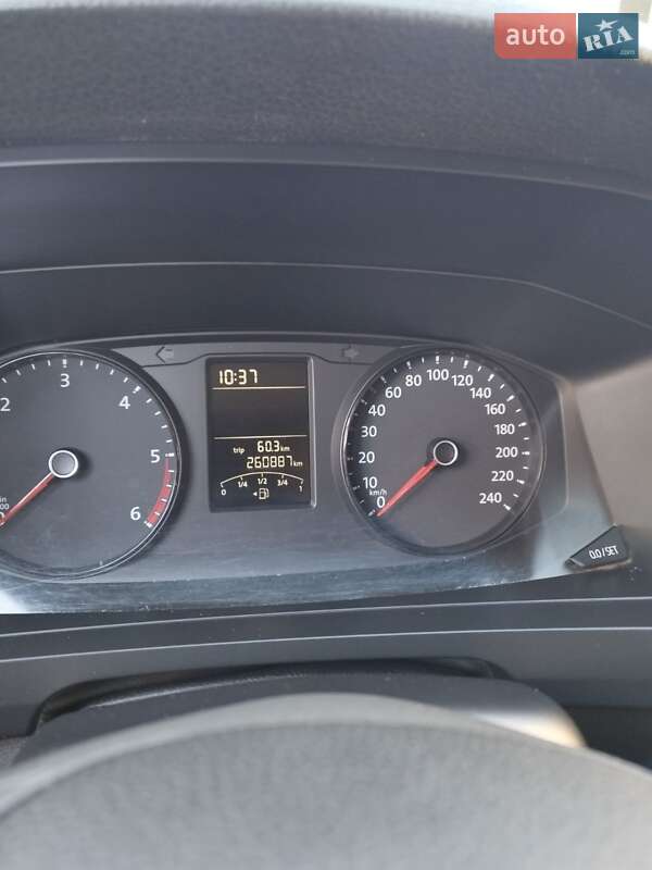 Грузовой фургон Volkswagen Transporter 2015 в Оратове фото 2 Грузовой фургон Volkswagen Transporter 2015 в Оратове