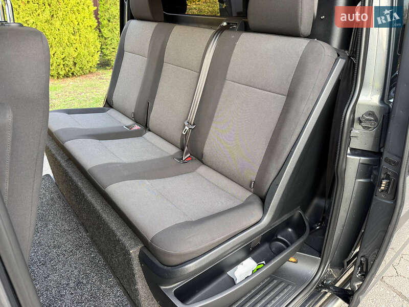 Минивэн Volkswagen Transporter 2016 в Днепре