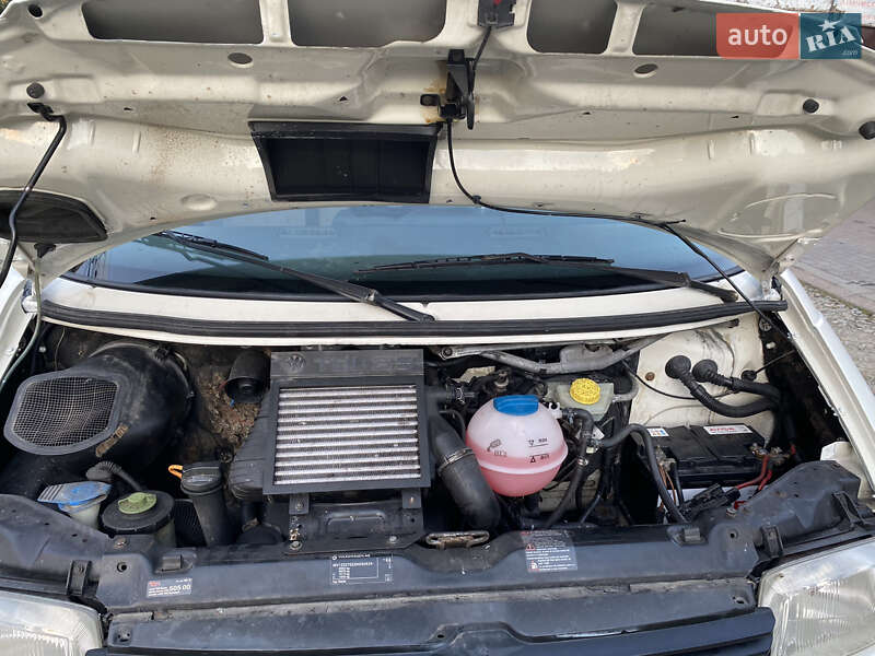 Минивэн Volkswagen Transporter 2000 в Надворной фото 16 Минивэн Volkswagen Transporter 2000 в Надворной