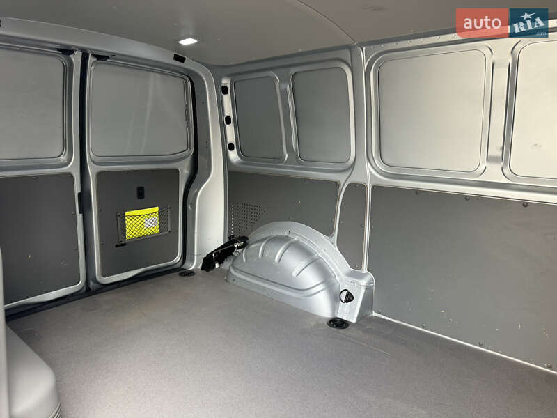 Грузовой фургон Volkswagen Transporter 2021 в Киеве фото 34 Грузовой фургон Volkswagen Transporter 2021 в Киеве