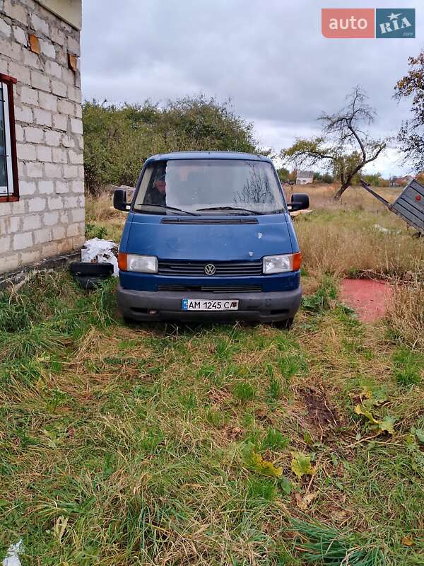 Мінівен Volkswagen Transporter 2001 в Брусилові