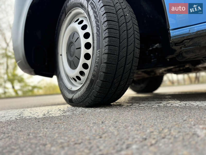 Грузовой фургон Volkswagen Transporter 2021 в Киеве фото 16 Грузовой фургон Volkswagen Transporter 2021 в Киеве