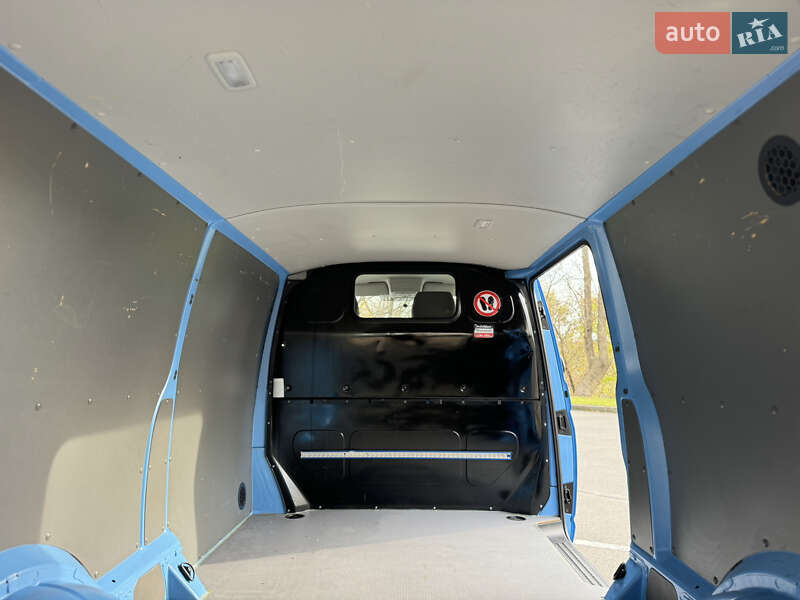 Грузовой фургон Volkswagen Transporter 2021 в Киеве фото 49 Грузовой фургон Volkswagen Transporter 2021 в Киеве