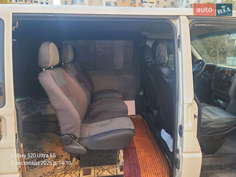 Вантажопасажирський фургон Volkswagen Transporter 2002 в Києві фото 7 Вантажопасажирський фургон Volkswagen Transporter 2002 в Києві