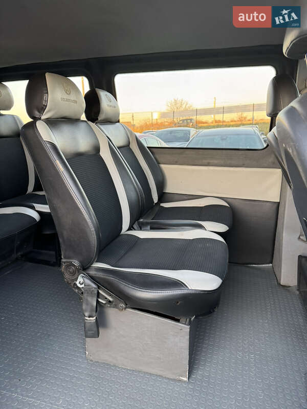 Минивэн Volkswagen Transporter 2004 в Ивано-Франковске