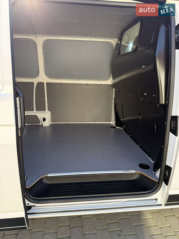 Вантажний фургон Volkswagen Transporter 2021 в Києві