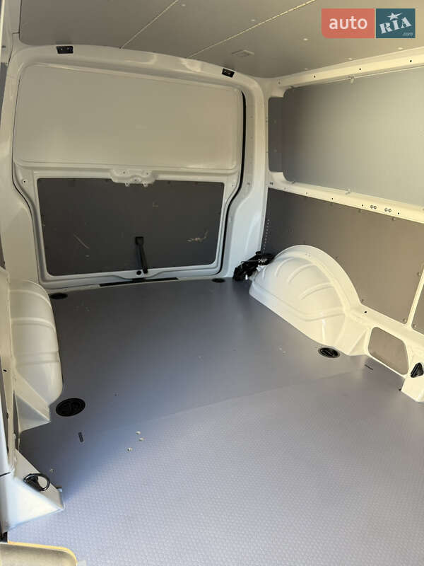 Вантажний фургон Volkswagen Transporter 2021 в Києві