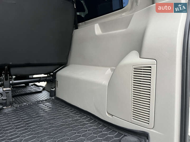 Мінівен Volkswagen Transporter 2017 в Львові